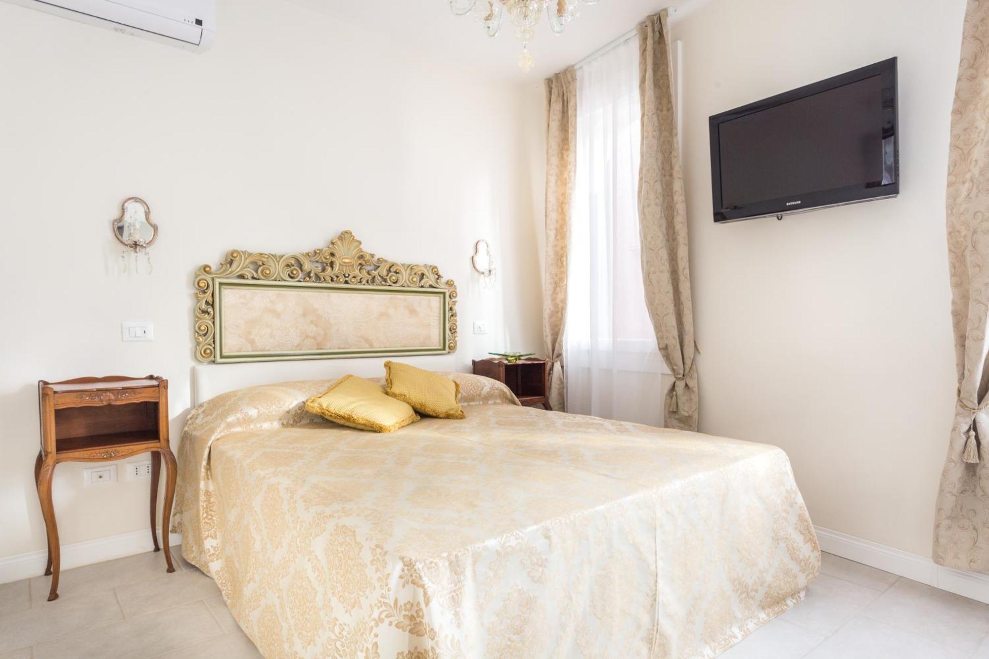 Michelle In Venice Charming Houses Room photo