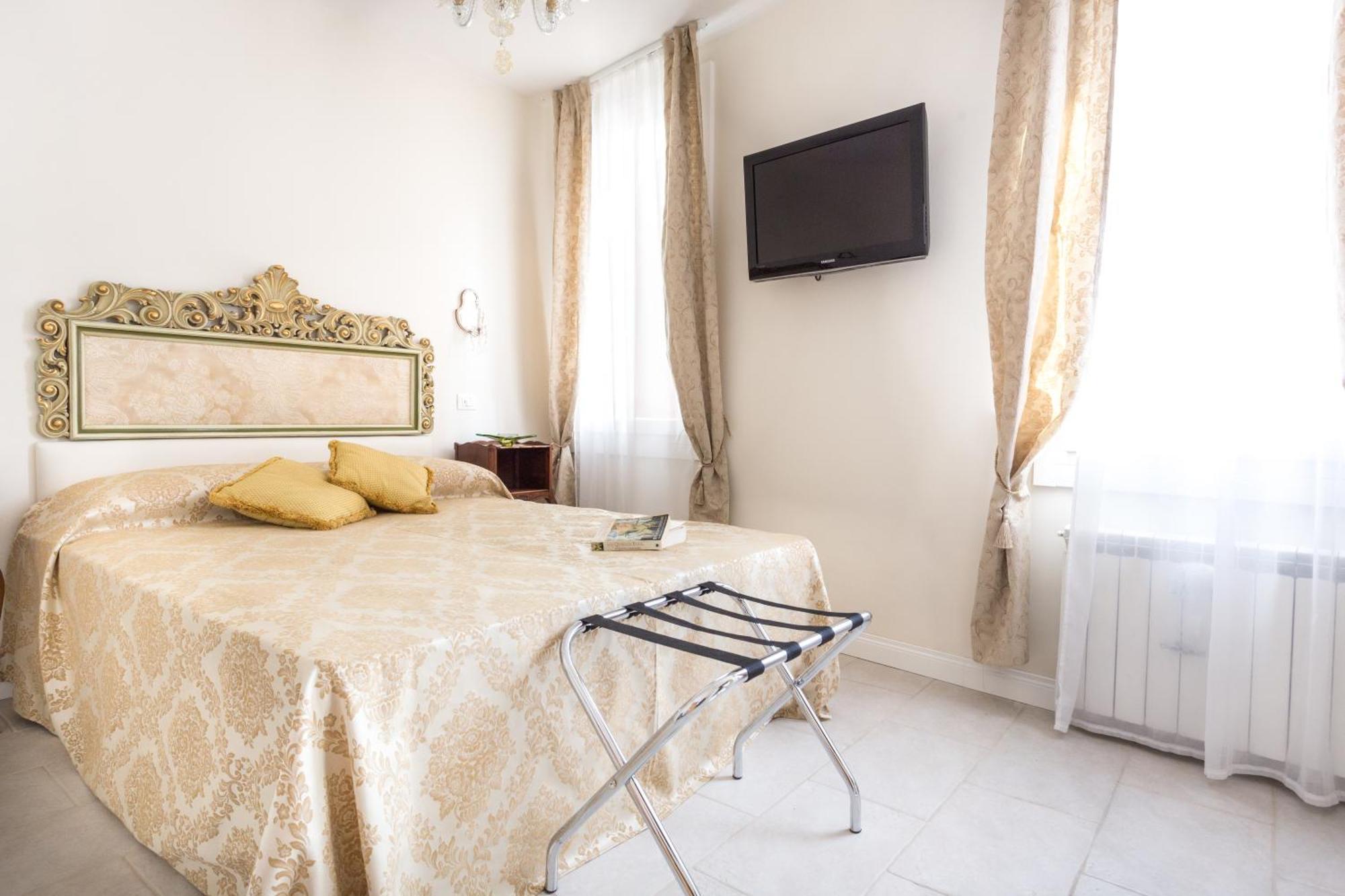 Michelle In Venice Charming Houses Room photo